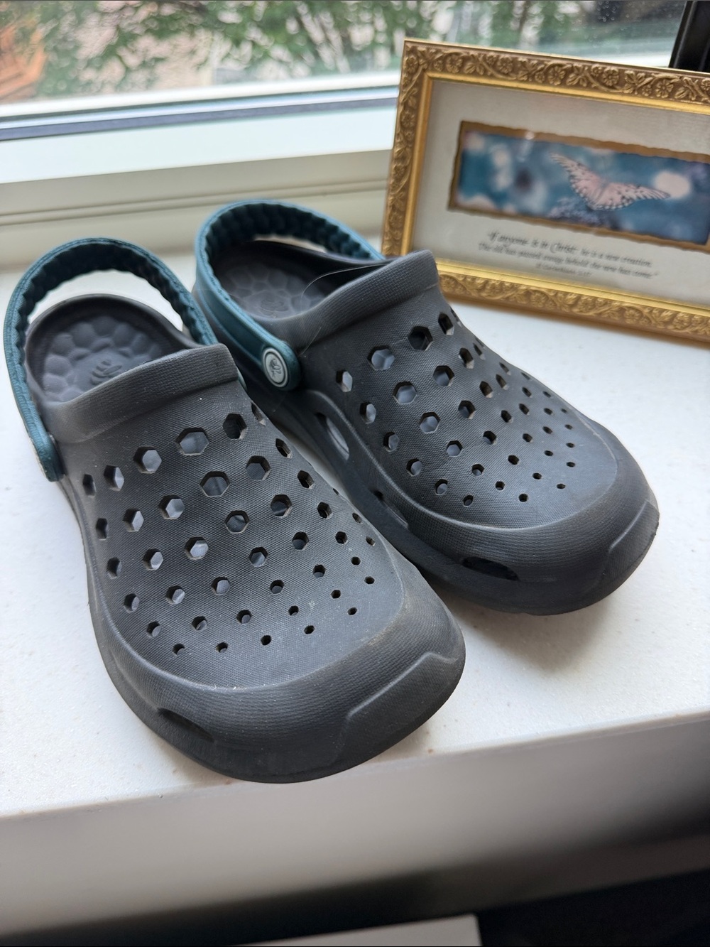 Kids Gray Clog Sandals with Teal Strap